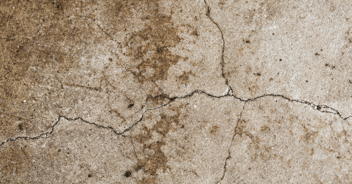 causes of cracking concrete in fl